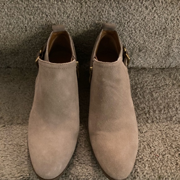 NWOB FRANCO SARTO  Suede Booties - Picture 8 of 12